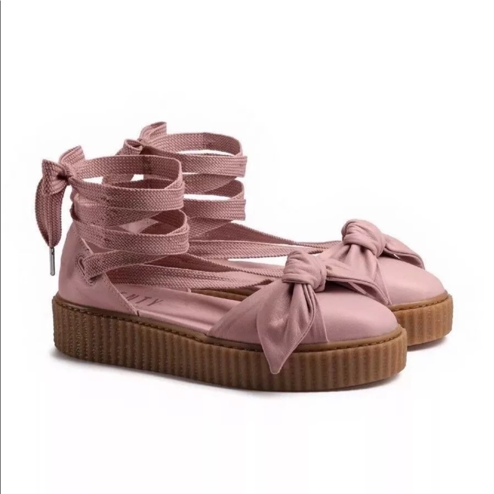 NWOB Puma x Fenty Women’s Sz 7 Bow Creeper Sandal